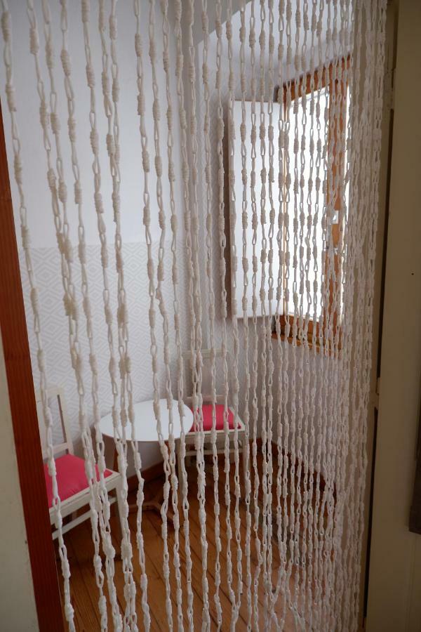 لاغوس Old School Guest House المظهر الخارجي الصورة